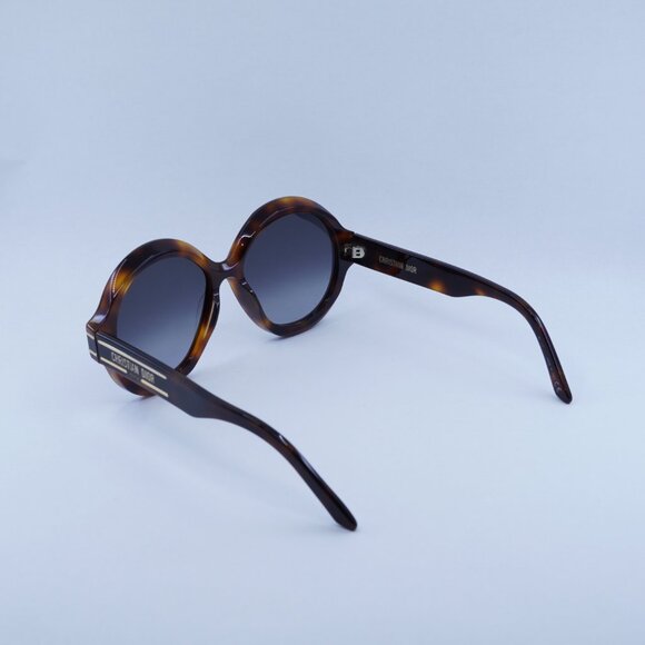 🕶️ New Dior DIORSIGNATURE R1U 26A1 Sunglasses - Havana Frame, Smoke Frame - Picture 11 of 12
